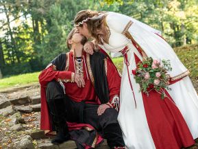 Gut_Emkendorf_Ritter_Mittelalter_Hochzeit_Kiel_Fotograf_Schleswig_Standesamt_heiraten306.jpg