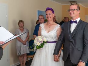hochzeit_heiraten_schleswig_standesamt_koenigswiesen_rathaus_busdorf_hochzeitsfotograf_031.jpg