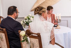hochzeit_heiraten_schleswig_standesamt_deekelsen_cafe_lindauhof_landarzt_hochzeitsfotograf_standesamt_137.jpg