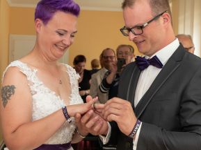 hochzeit_heiraten_schleswig_standesamt_koenigswiesen_rathaus_busdorf_hochzeitsfotograf_034.jpg