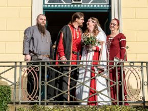 Gut_Emkendorf_Ritter_Mittelalter_Hochzeit_Kiel_Fotograf_Schleswig_Standesamt_heiraten303.jpg