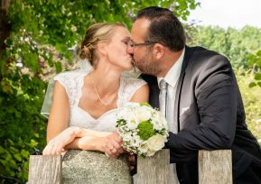 hochzeit_heiraten_schleswig_standesamt_deekelsen_cafe_lindauhof_landarzt_hochzeitsfotograf_standesamt_160.jpg
