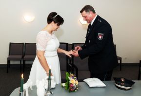 Hochzeit_Standesamt_Schleswig_Trauung_heiraten_Fotograf_552.jpg