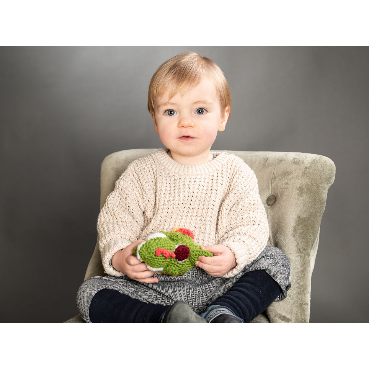 neuesleben_kleinkind_kinder_erstergeburtstag_baby_eltern_familie_babypass_fotostudio_schleswig_22047-007.png