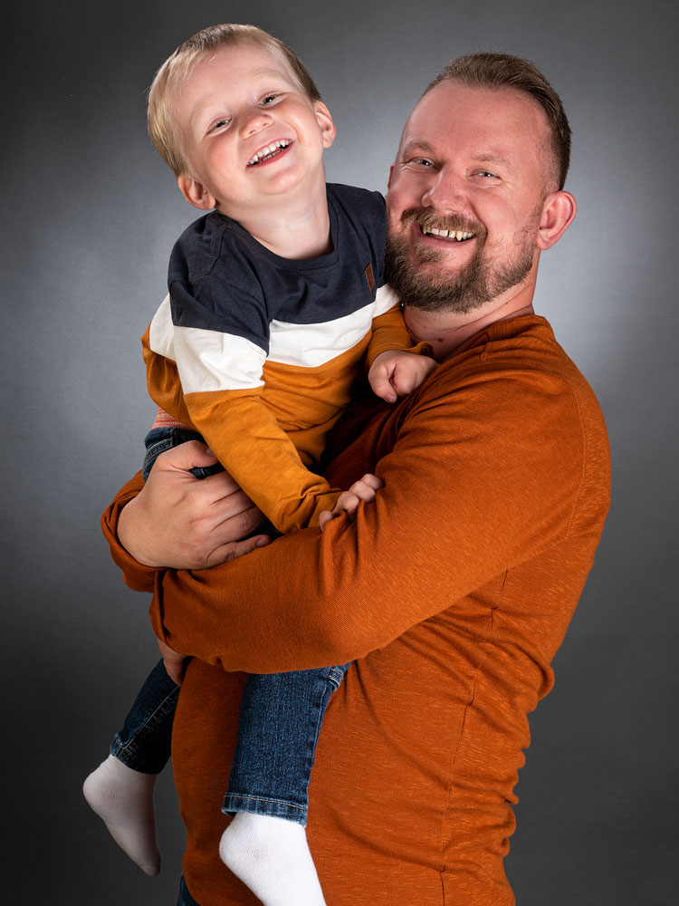 aktion_foto_muttertag_vatertag_fotoaktion_familienshooting_familie_fotoshooting_fotograf_schleswig_22161-050.jpg